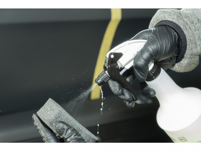 Přípravek na ošetření plastů Koch Hydro Plast Care 5 l-1